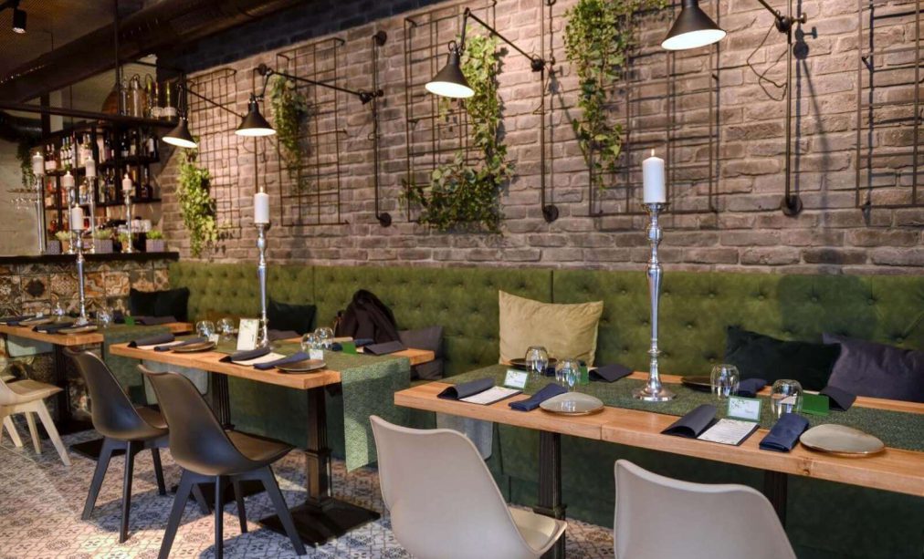 La Bombonera bar and Dinner